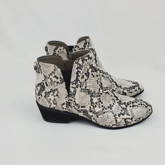 Circus by Sam Edelman Pipper grey snake print ankle bootie